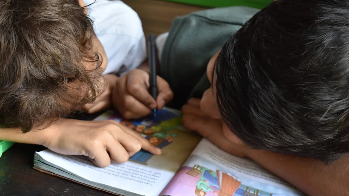 Des activités manuelles simples avec les enfants : la méthode maligne
